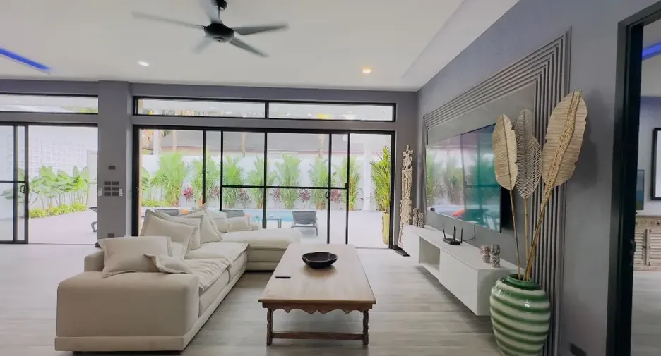 Villa zum Kauf mit 4 Zimmer in Mueang Phuket, Phuket