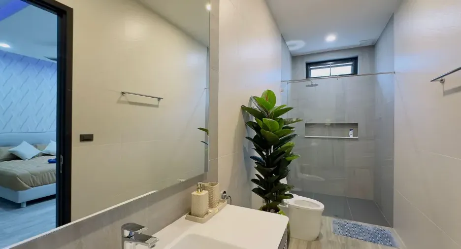 Villa zum Kauf mit 4 Zimmer in Mueang Phuket, Phuket