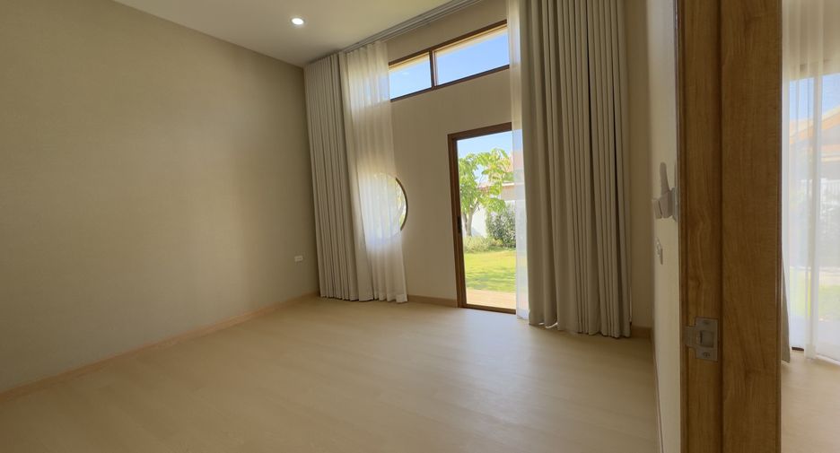 For sale 3 bedrooms house in Doi Saket, Chiang Mai