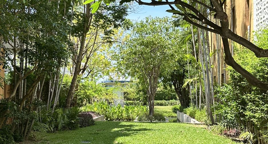 For sale 2 bedrooms condo in Cha Am, Phetchaburi