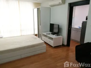 For rent studio condo in Huai Khwang, Bangkok
