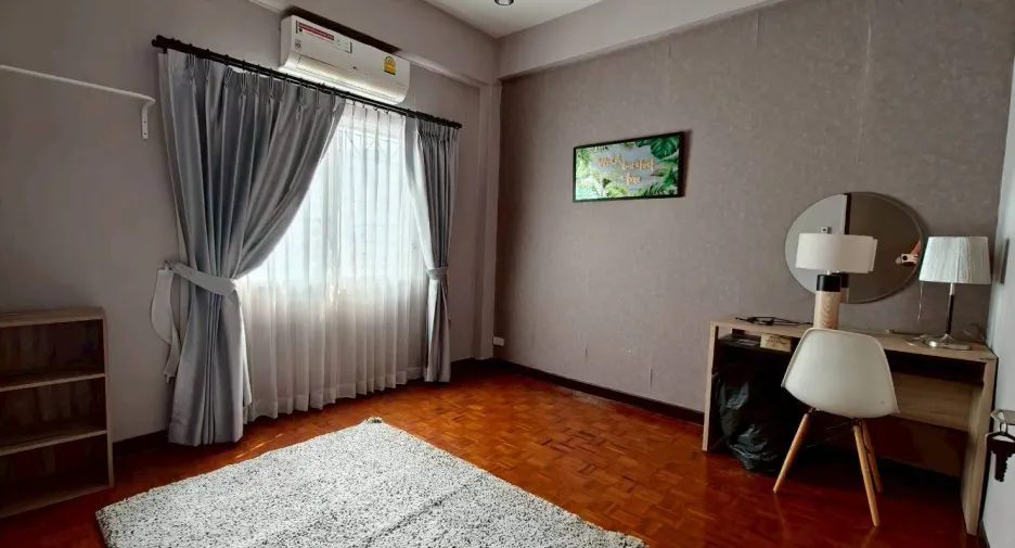 For rent office in Chatuchak, Bangkok