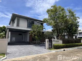 Haus zum Kauf mit 4 Zimmer in Bang Khun Thian, Bangkok