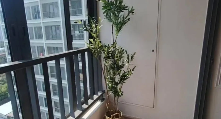 For sale 1 bed condo in Thon Buri, Bangkok