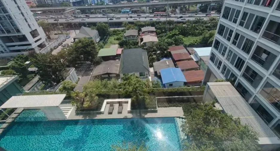 For sale 1 bed condo in Thon Buri, Bangkok