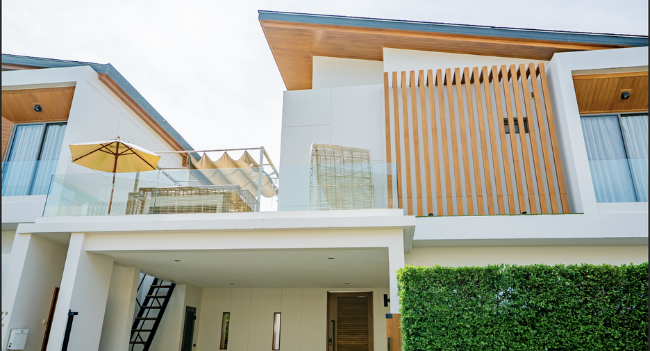 For sale 5 bedrooms villa in Thalang, Phuket