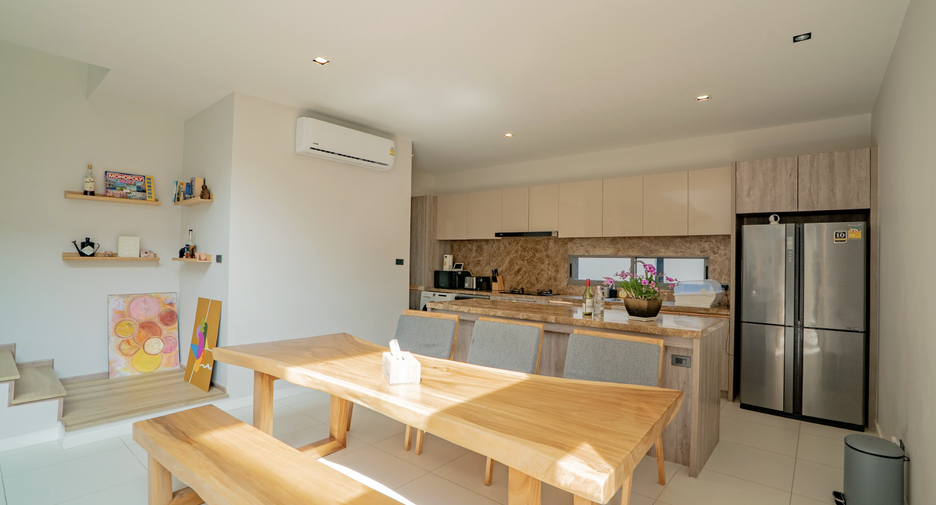 For sale 5 bedrooms villa in Thalang, Phuket