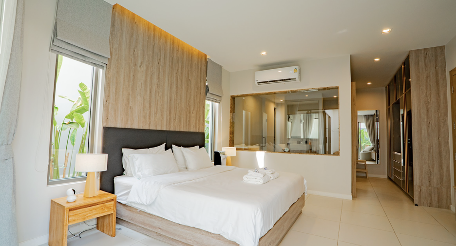 For sale 5 bedrooms villa in Thalang, Phuket