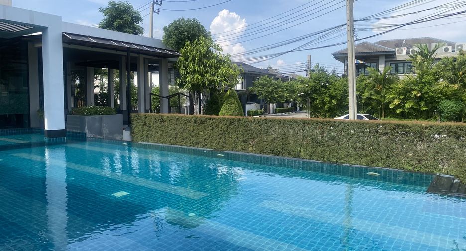 À louer 5 chambres maison à Nong Khaem, Bangkok