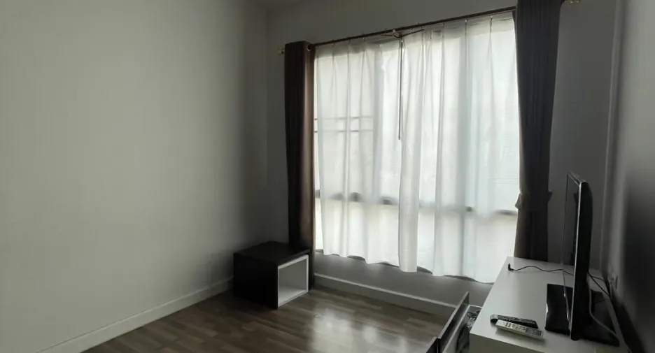 For rent 1 bed condo in Lat Krabang, Bangkok