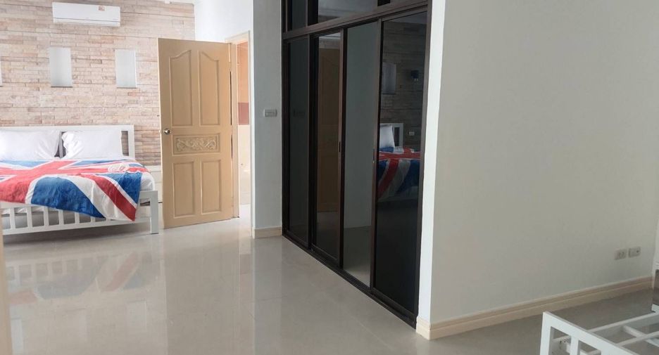 For sale and for rent 4 bedrooms villa in Bang Lamung, Chonburi