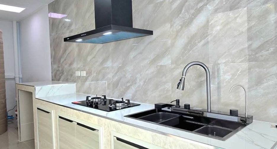 Продажа 3 спальни дом в Пхукет Тощн, Пхукет
