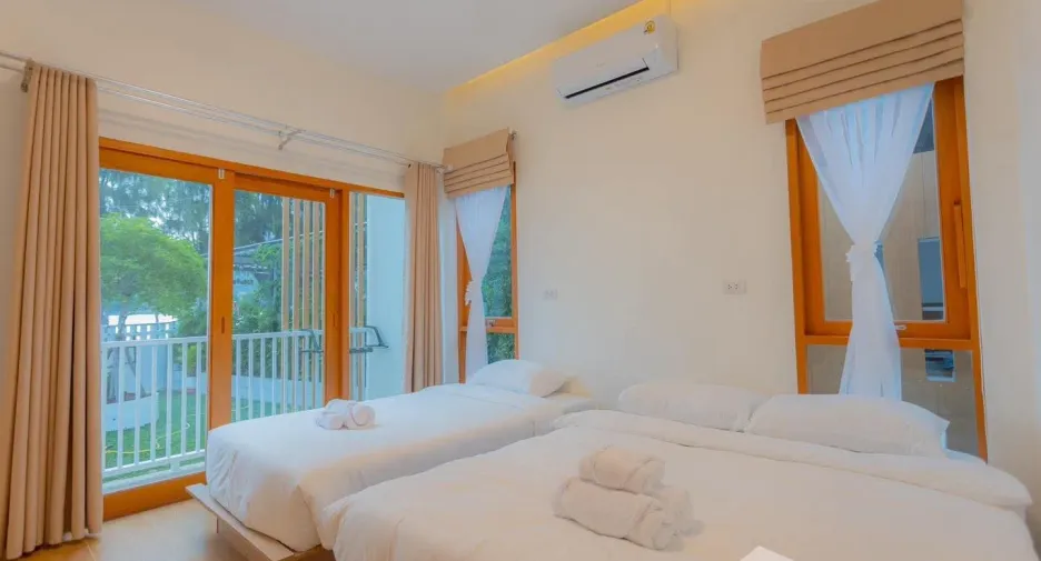 For rent 4 bedrooms villa in Hua Hin, Prachuap Khiri Khan