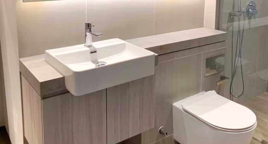 For rent 1 bed condo in Sathon, Bangkok
