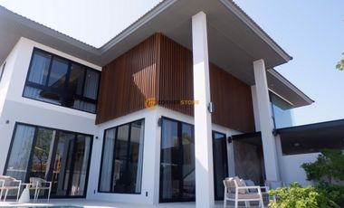 For sale 4 bedrooms house in Bang Lamung, Chonburi