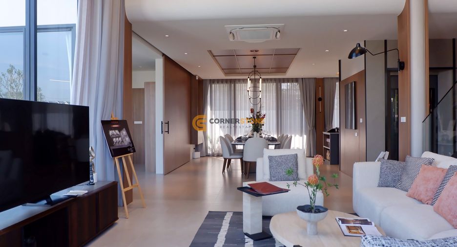For sale 4 bedrooms house in Bang Lamung, Chonburi
