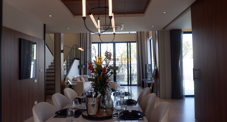 For sale 4 bedrooms house in Bang Lamung, Chonburi