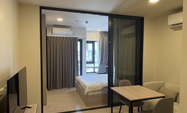 Condo en alquiler de 1 habitaciones en Khlong San, Bangkok