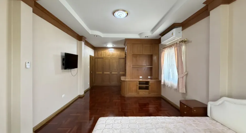 出售 3 卧室 独立屋 在 Mueang Khon Kaen, Khon Kaen