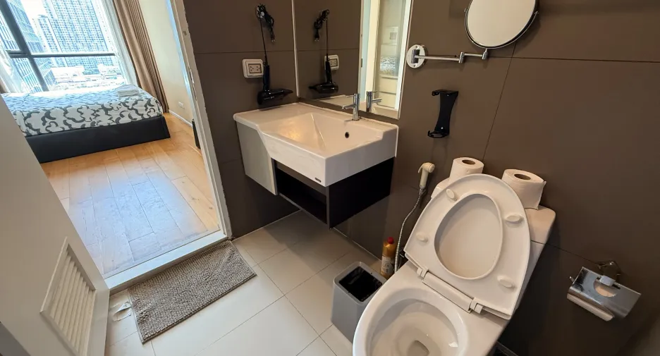 À vendre 1 chambre condo à Watthana, Bangkok