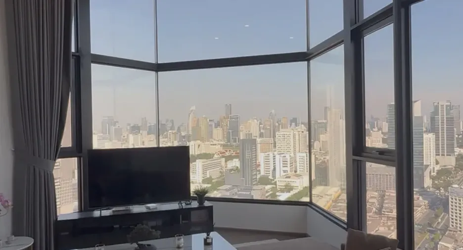 For rent 2 bedrooms condo in Bang Rak, Bangkok