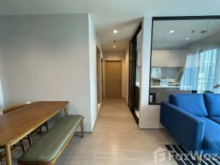 For rent 2 bedrooms condo in Thon Buri, Bangkok