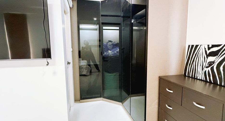 Casa en venta y en alquiler de 4 habitaciones en Mueang Phuket, Phuket