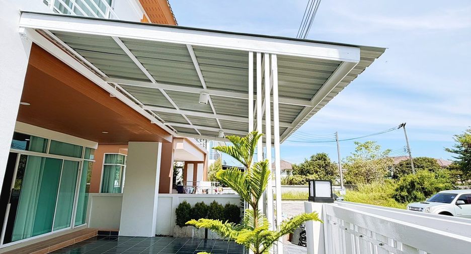 Casa en venta y en alquiler de 4 habitaciones en Mueang Phuket, Phuket
