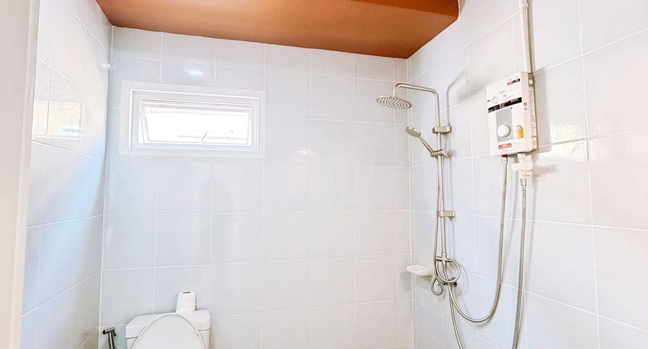 Casa en venta y en alquiler de 4 habitaciones en Mueang Phuket, Phuket