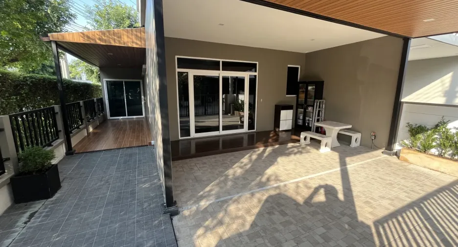 For rent 4 bedrooms house in Bang Phli, Samut Prakan
