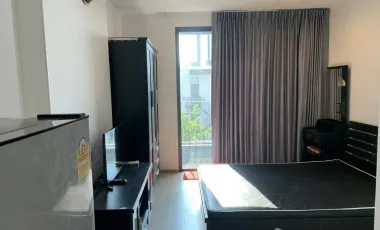Condo en venta y en alquiler de 1 habitaciones en Bang Rak, Bangkok