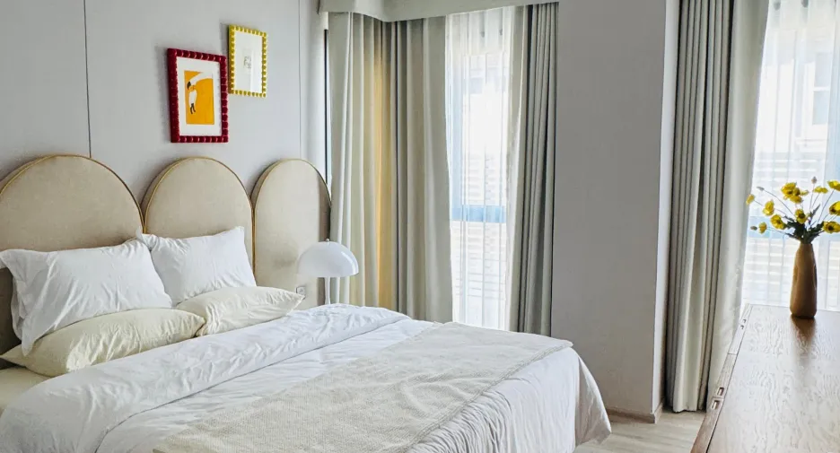 For rent 3 bedrooms condo in Huai Khwang, Bangkok