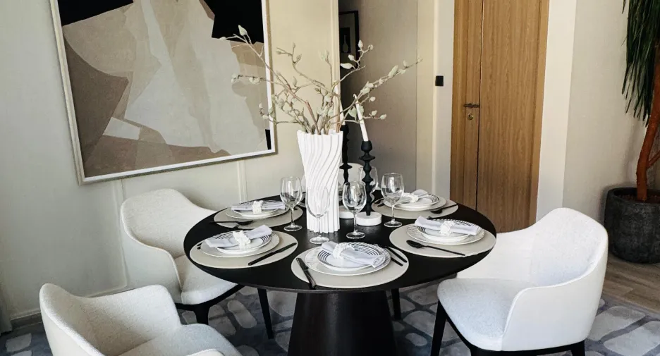 For rent 3 bedrooms condo in Huai Khwang, Bangkok