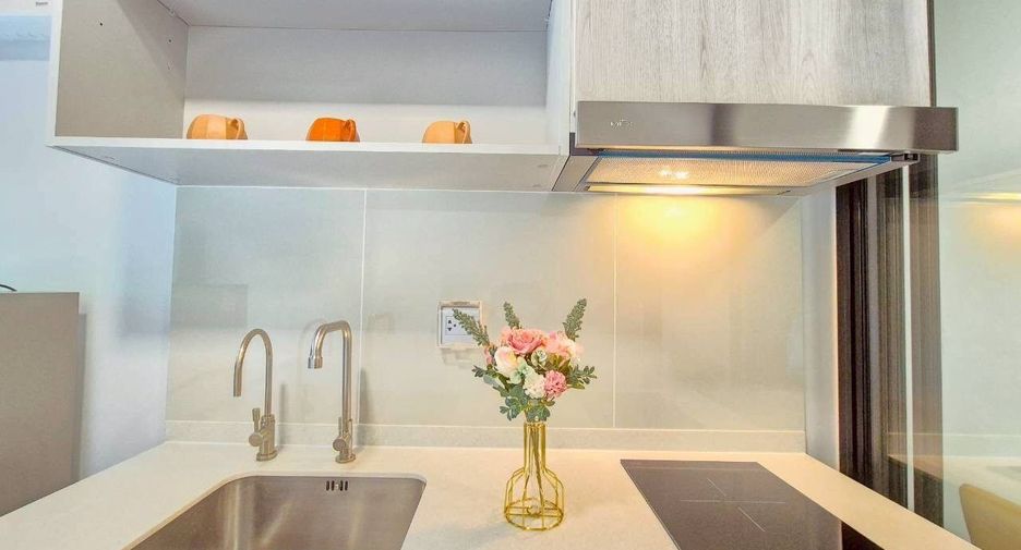 Condo en alquiler de 1 habitaciones en Bang Na, Bangkok