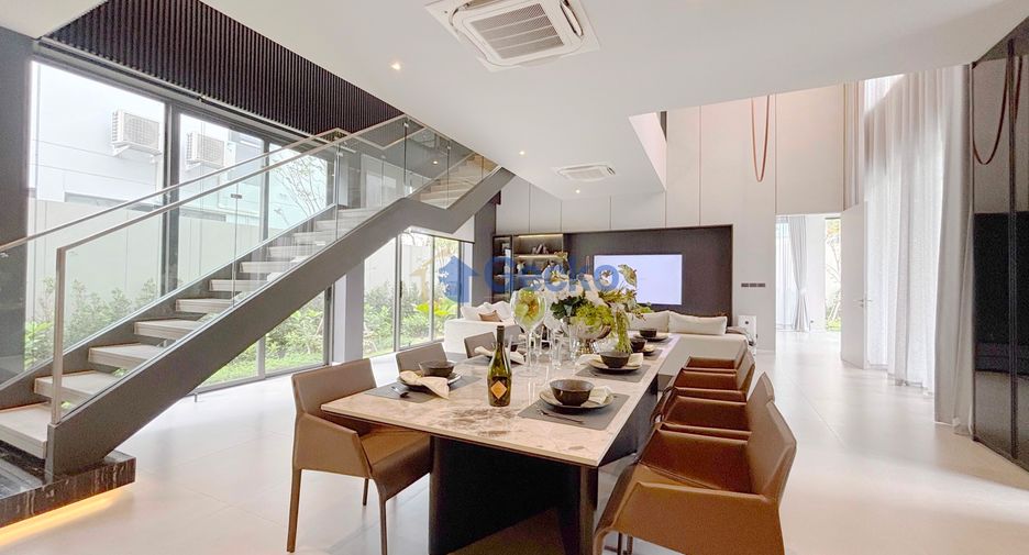For sale 4 bedrooms house in Bang Lamung, Chonburi