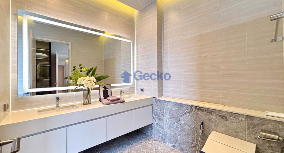 For sale 4 bedrooms house in Bang Lamung, Chonburi