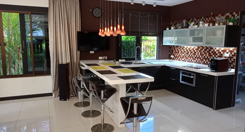 ให้เช่า 4 ห้องนอน วิลล่า ใน เมืองภูเก็ต, ภูเก็ต