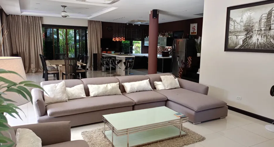 ให้เช่า 4 ห้องนอน วิลล่า ใน เมืองภูเก็ต, ภูเก็ต