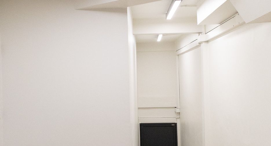 For rent office in Yan Nawa, Bangkok