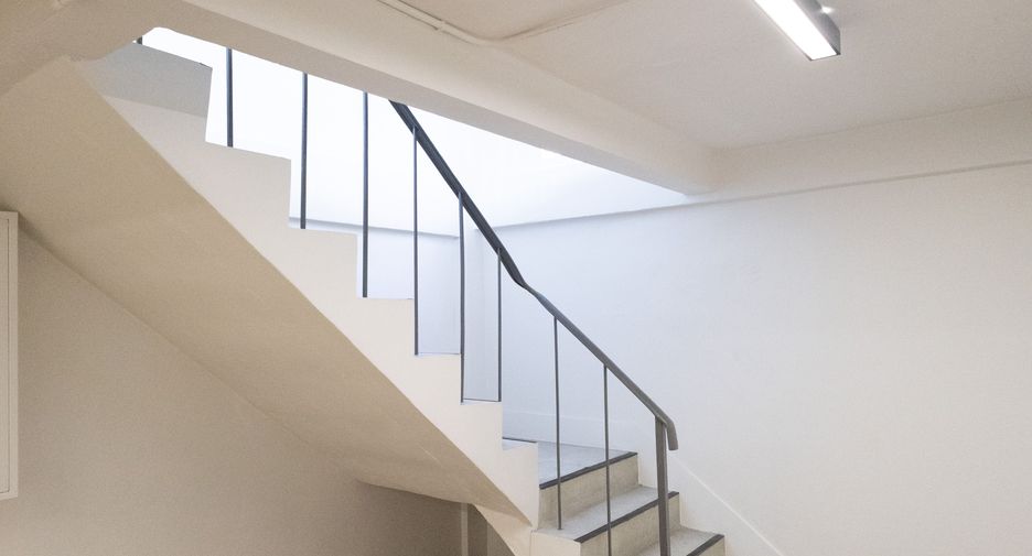 For rent office in Yan Nawa, Bangkok