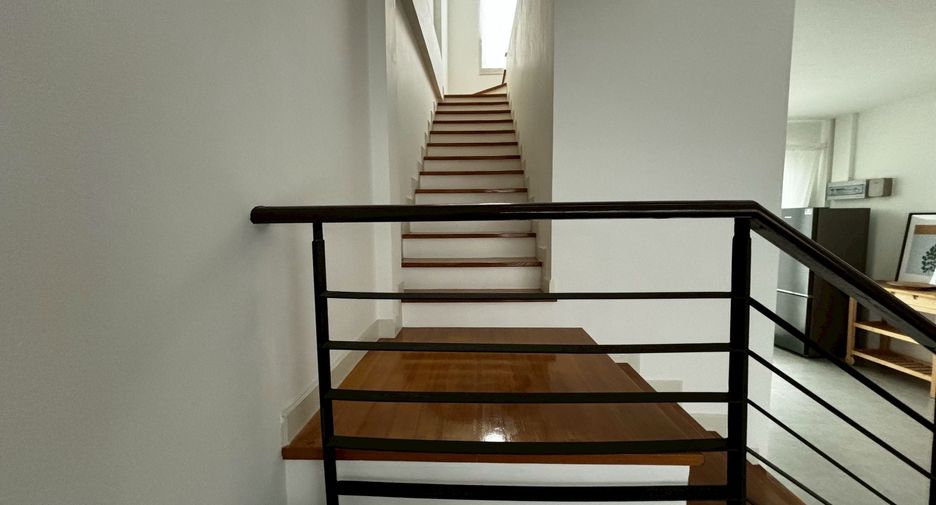 Продажа 3 спальни таунхаус в Суан Луанг, Бангкок
