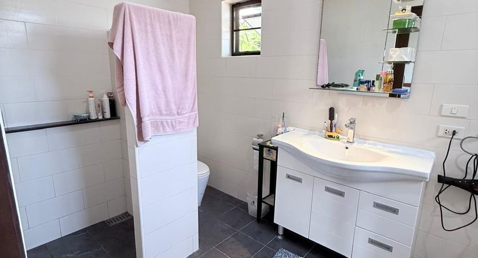 For sale 3 bedrooms villa in Cha Am, Phetchaburi