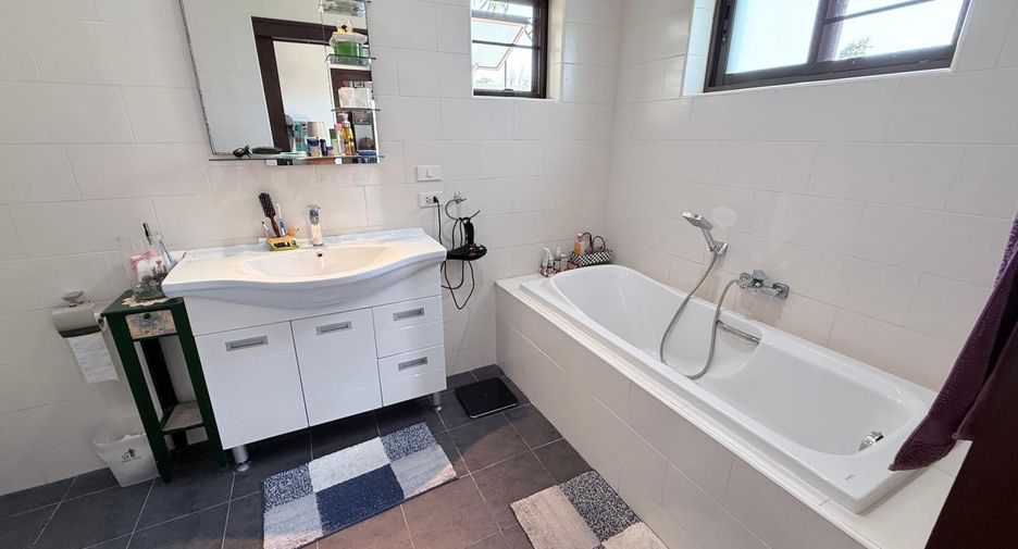 For sale 3 bedrooms villa in Cha Am, Phetchaburi