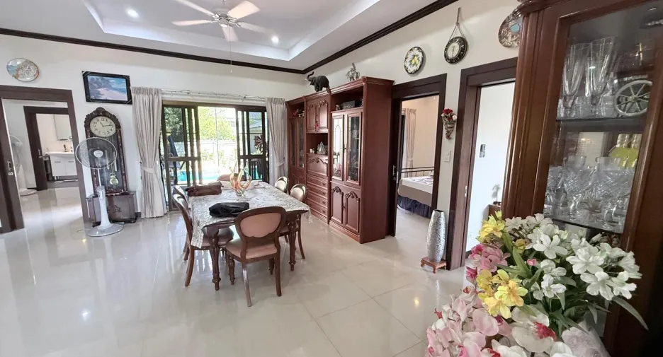 For sale 3 bedrooms villa in Cha Am, Phetchaburi