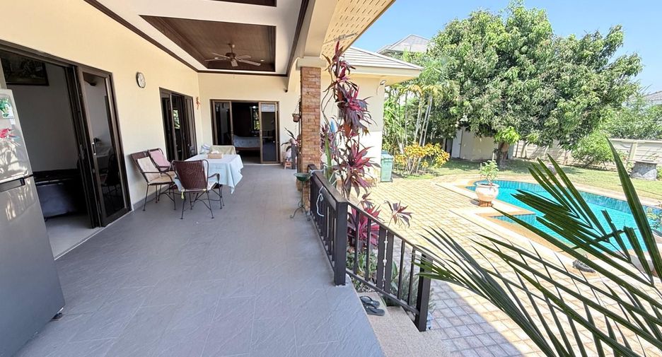 For sale 3 bedrooms villa in Cha Am, Phetchaburi