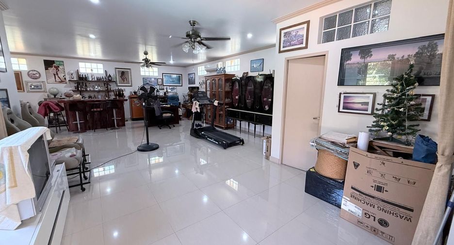 For sale 3 bedrooms villa in Cha Am, Phetchaburi