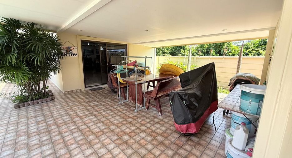 For sale 3 bedrooms villa in Cha Am, Phetchaburi