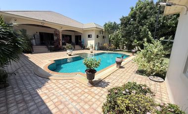 For sale 3 bedrooms villa in Cha Am, Phetchaburi