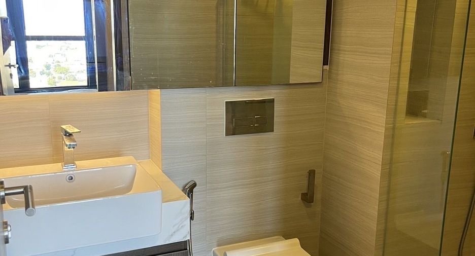 Wohnung zur Miete mit 2 Zimmer in Watthana, Bangkok