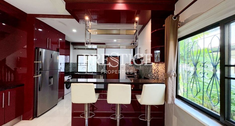 For rent 4 ベッドルーム house in Bang Lamung, Chonburi